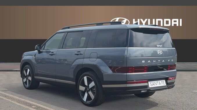Hyundai SANTA FE 1.6 TGDi Plug-in Hybrid Ultimate 5dr 4WD Auto Estate - Image 2